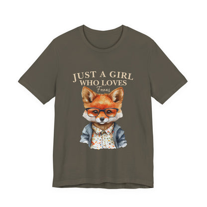 Cute Fox Graphic Tee for Animal Lovers, Fun Gift for Girls, Nature Lover Shirt, Animal Themed Apparel, Perfect for Casual Outings