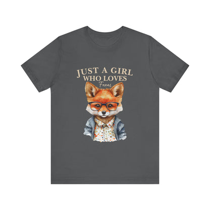 Cute Fox Graphic Tee for Animal Lovers, Fun Gift for Girls, Nature Lover Shirt, Animal Themed Apparel, Perfect for Casual Outings